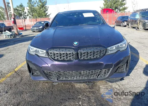 2021 BMW 3 Series M340I z USA, uszkodzony, nr VIN 3MW5U7J05M8B53354